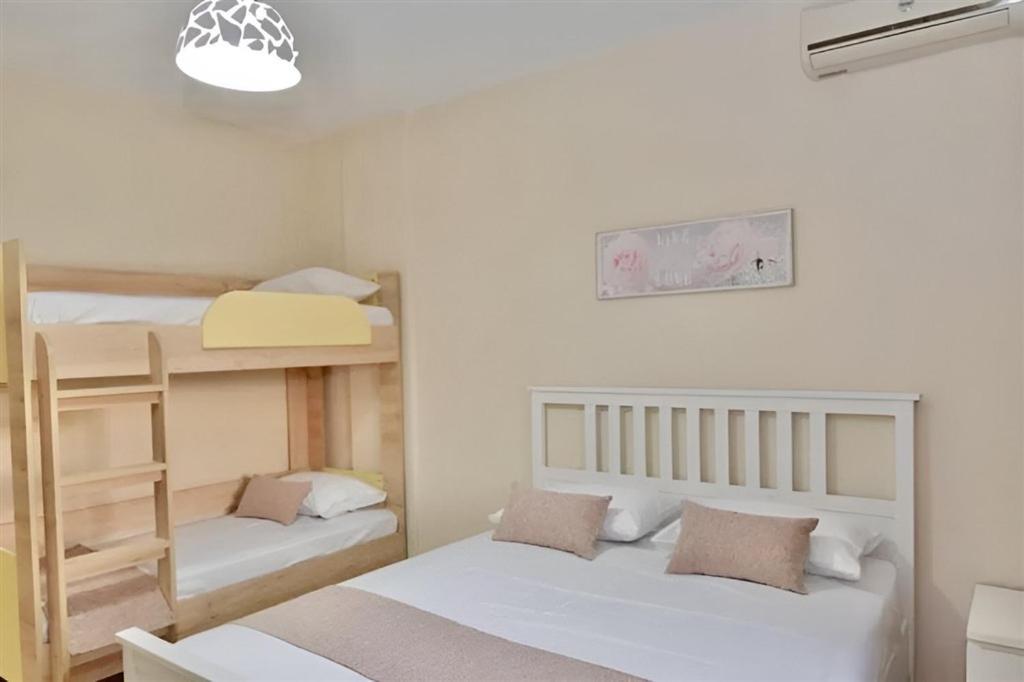 Greek Pride Panthea Apartamento